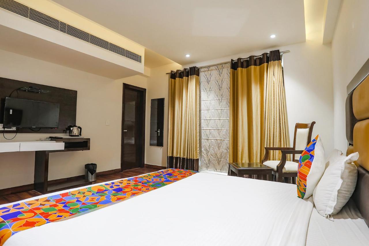 Fabhotel Grand Stay Нью-Делі Екстер'єр фото