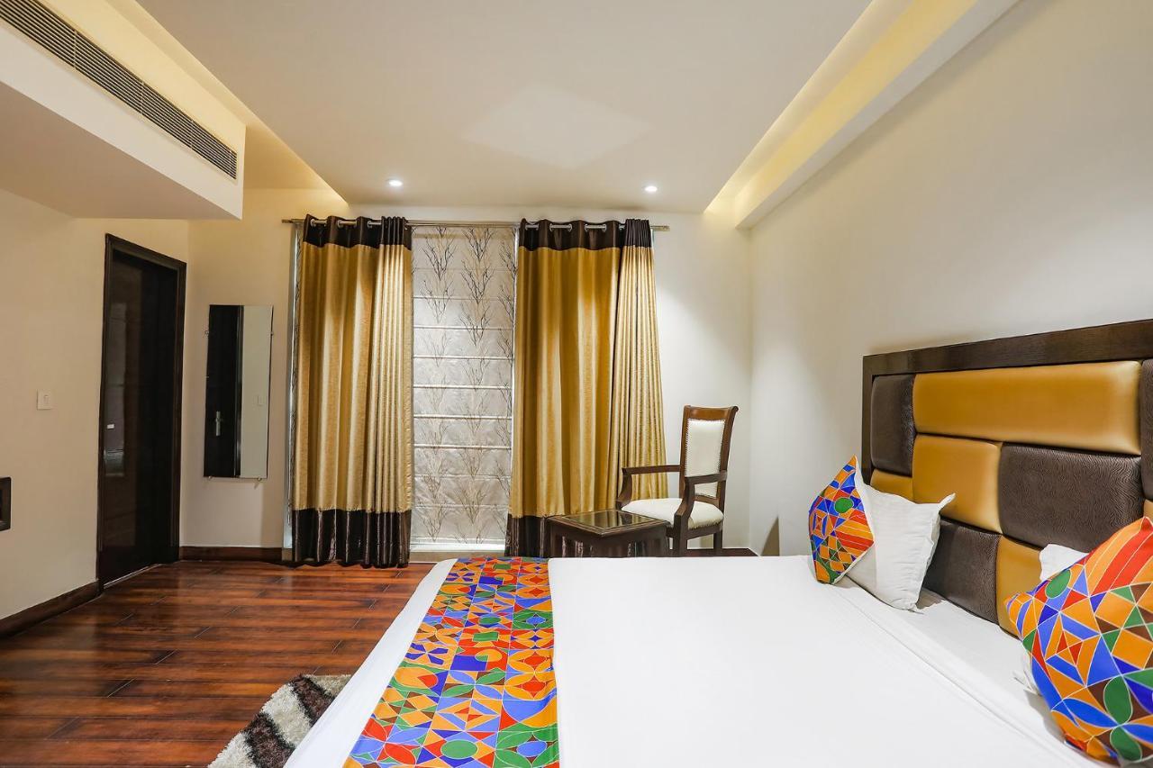 Fabhotel Grand Stay Нью-Делі Екстер'єр фото
